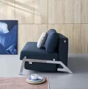 Sofa rozkadana Cubed 140 cm chromowana podstawa Dance Blue Innovation