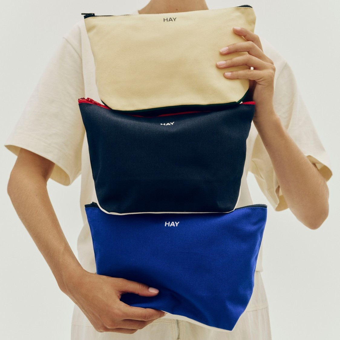 Kosmetyczka Multi Pouch Medium Granatowa Hay