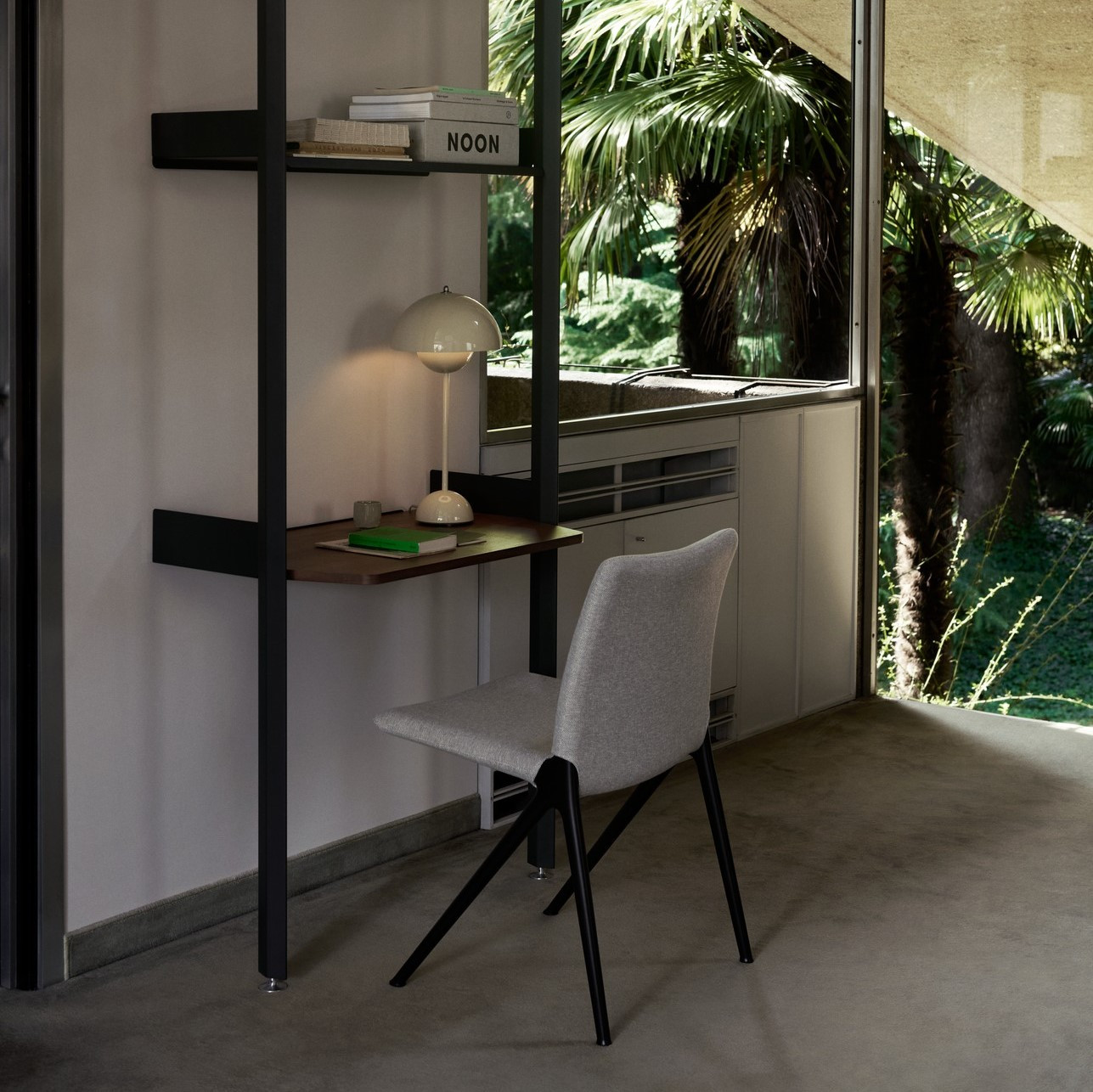 Lampa Stołowa Flowerpot Vp3 Ivory Andtradition