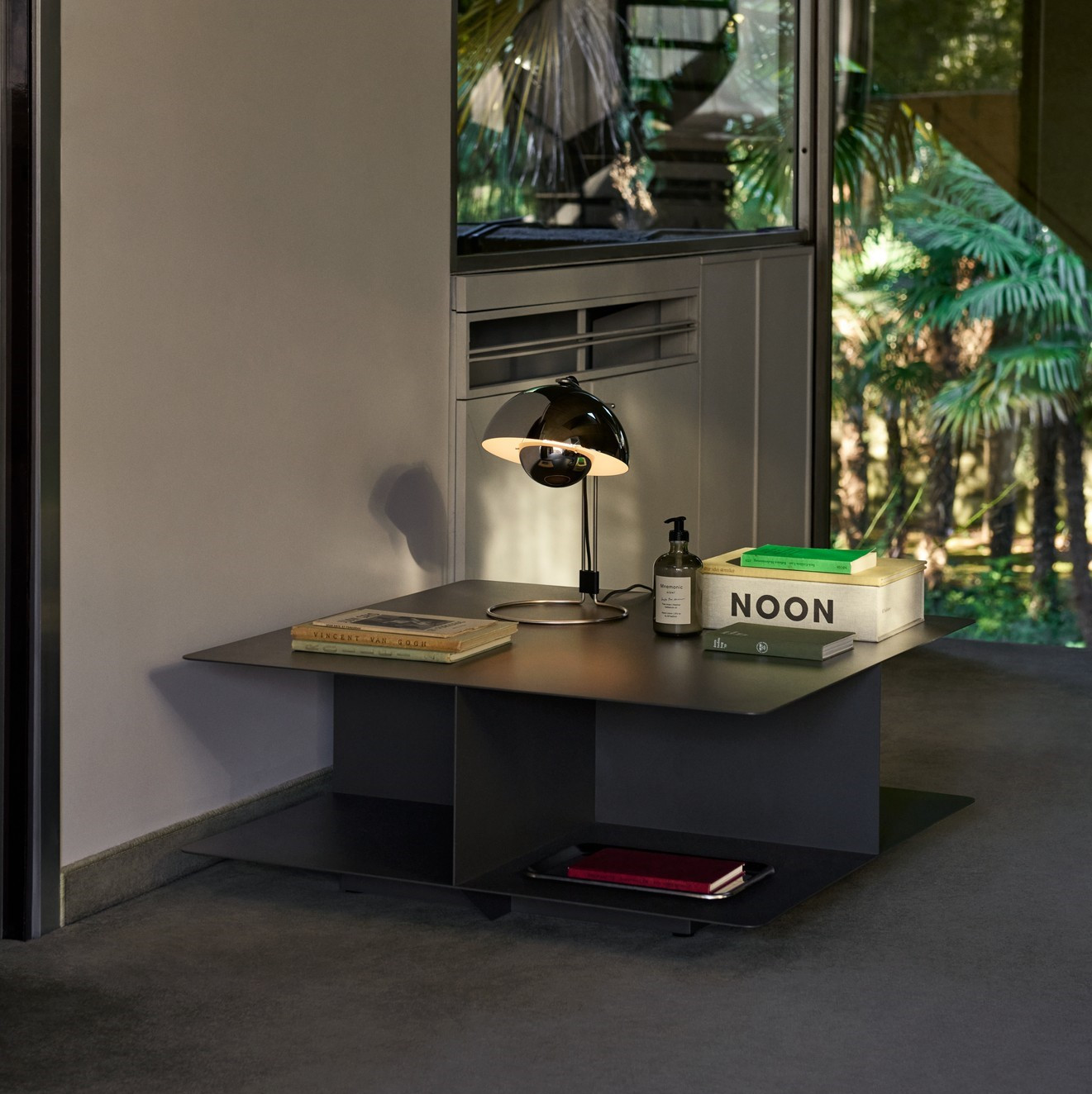 Lampa Stołowa Flowerpot Vp4 Chrome Plated Andtradition