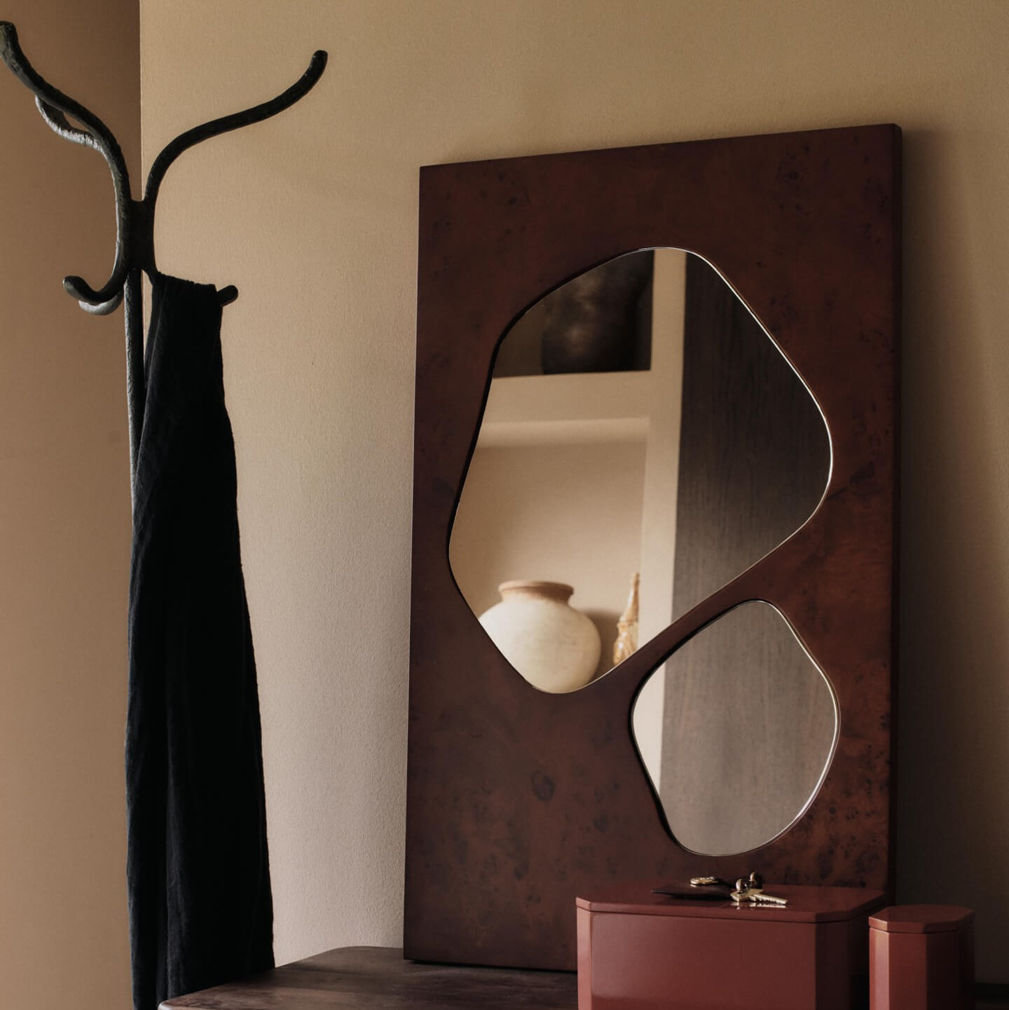 Lustro Ścienne Folia 80 Cm Przydymione Ferm Living