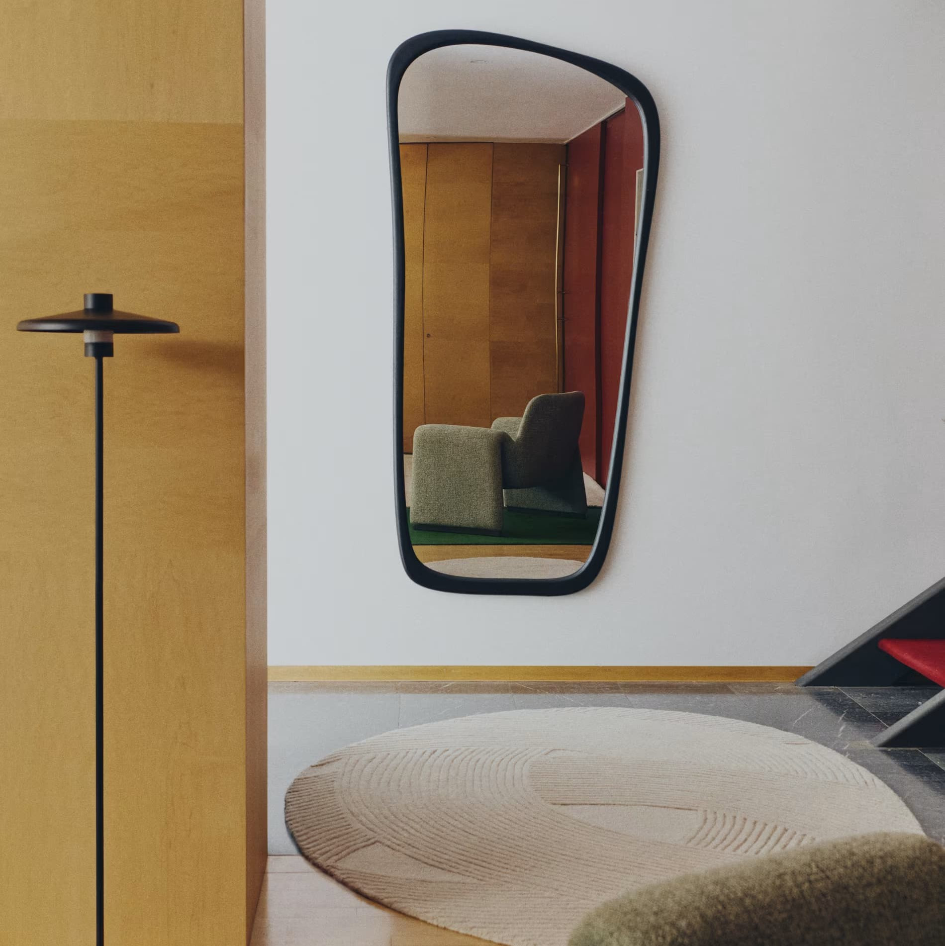 Lustro Ścienne Alura 192 Cm Czarne Kave Home