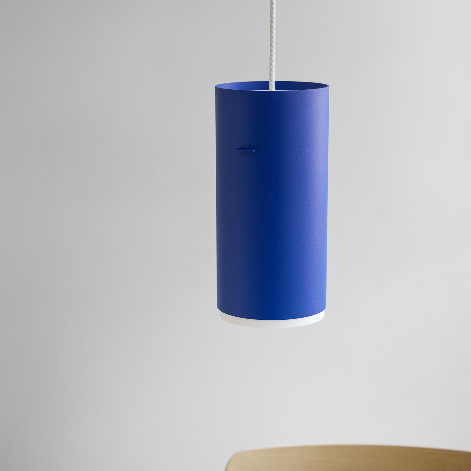 28 cm blue tube hanging lamp Moebe