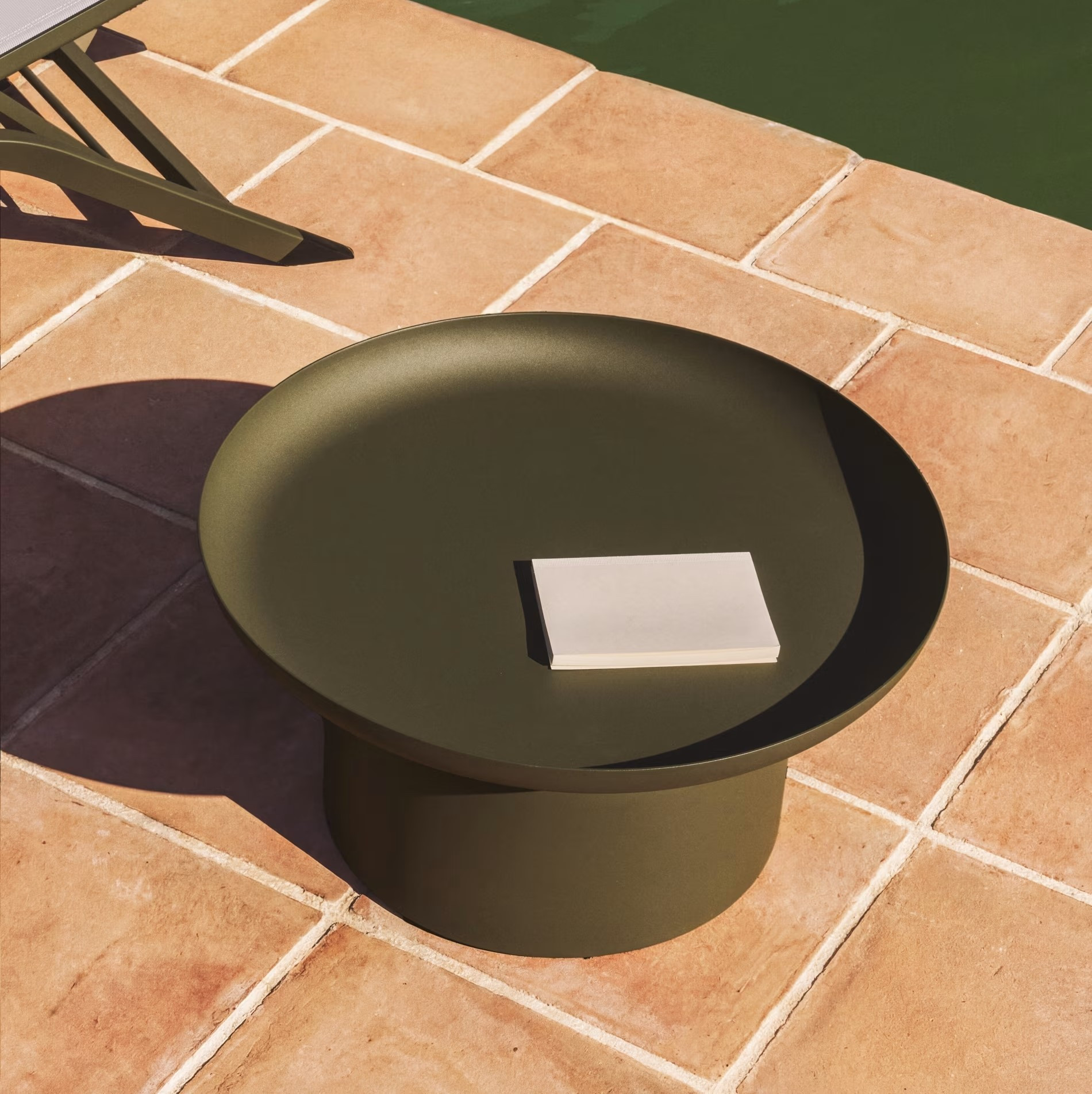 Stolik Ogrodowy Arcola 70 Cm Zielony Kave Home