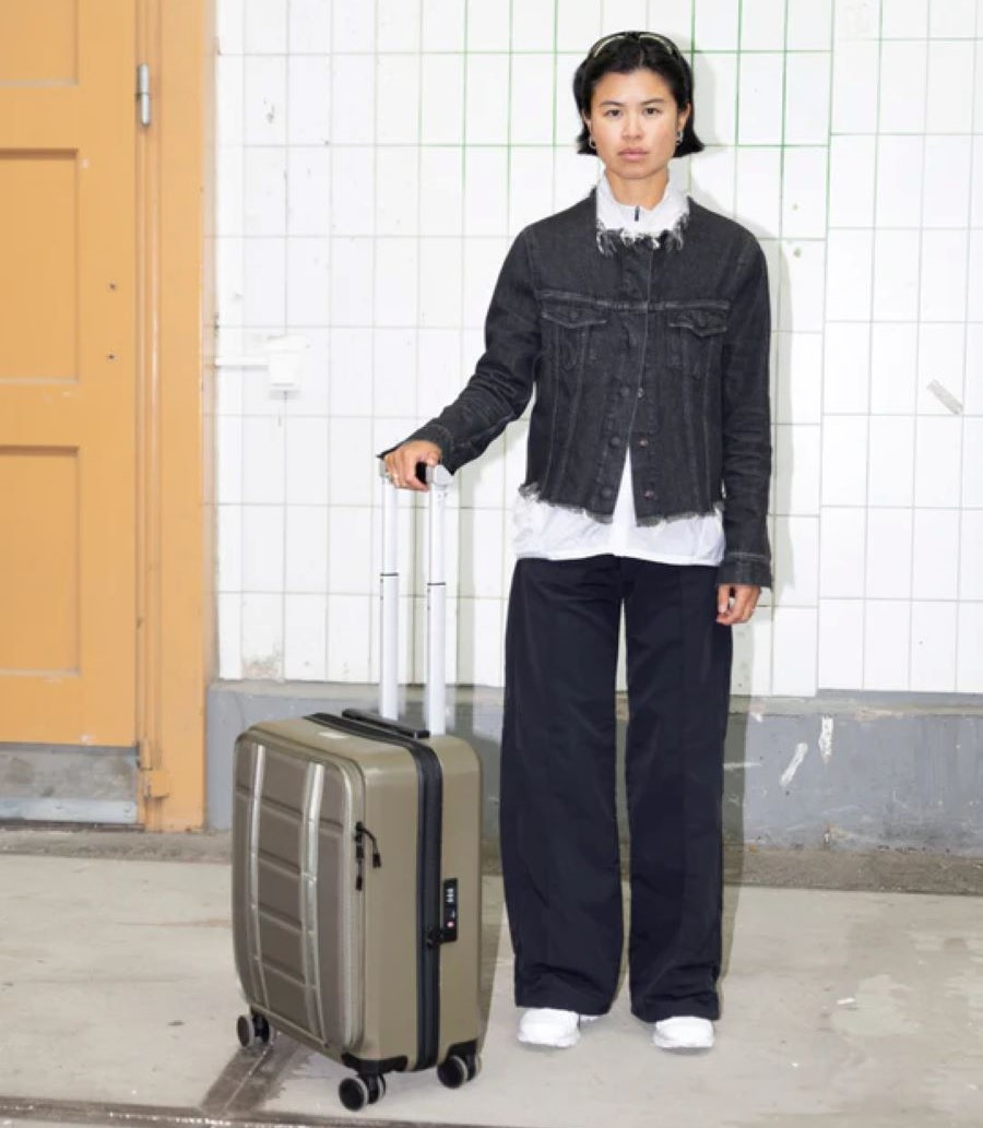Walizka Ramverk Carry On Front Access Zielona Db Journey