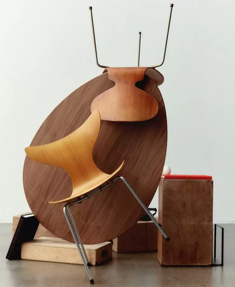 Krzesło ANT 3100 lakier oliwkowa zieleń Fritz Hansen