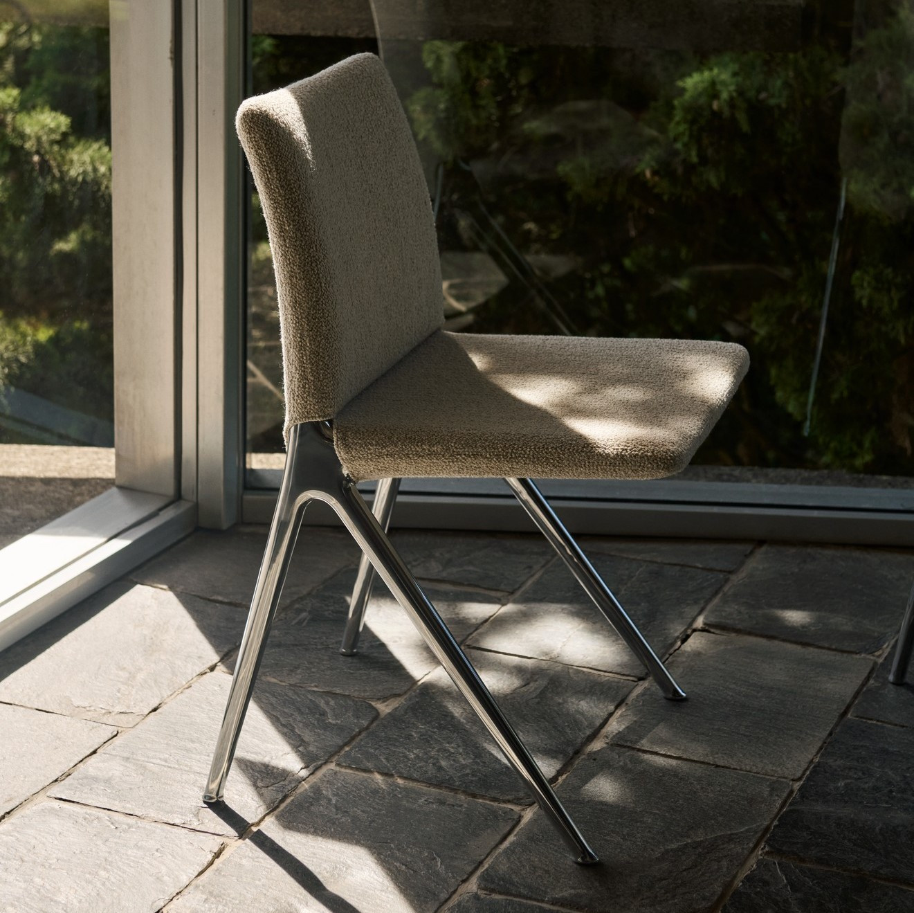 Krzesło Kape If7 Podstawa Polerowane Aluminium - Tapicerka Clay 0003 Andtradition