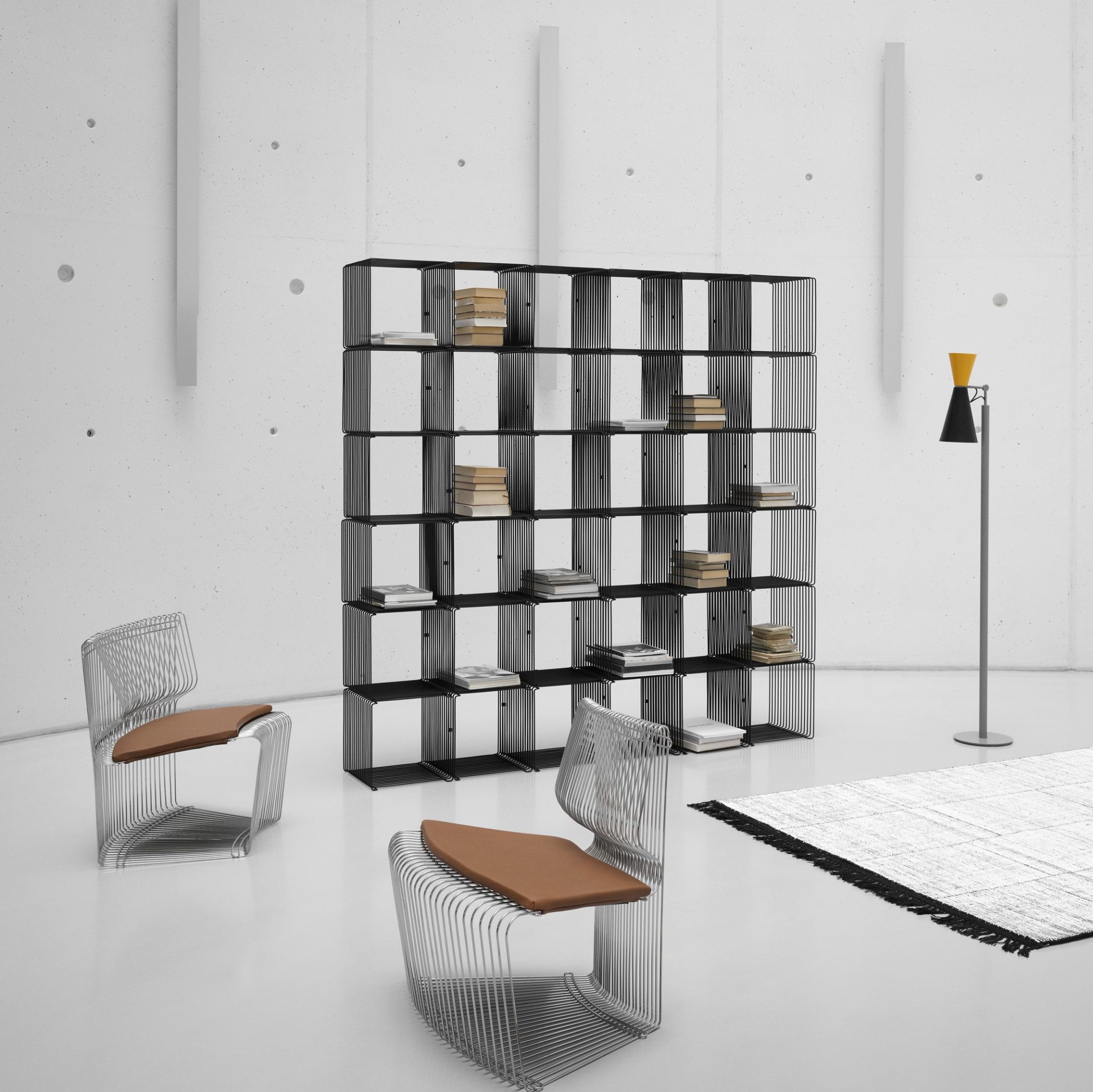 Regał Modułowy Panton Wire Czarny Z Dębową Półką Montana