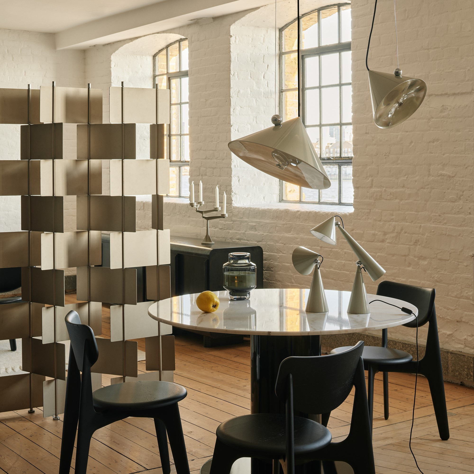 Lampa Wisząca Pose 43 Cm Beżowa Tom Dixon