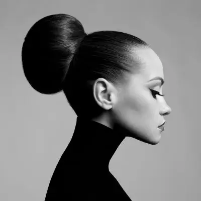 DEKORACJA CIENNA WOMAN WITH DOT DOME DECO