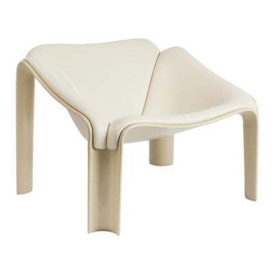 Fotel F300 Smooth Leather cream Gubi
