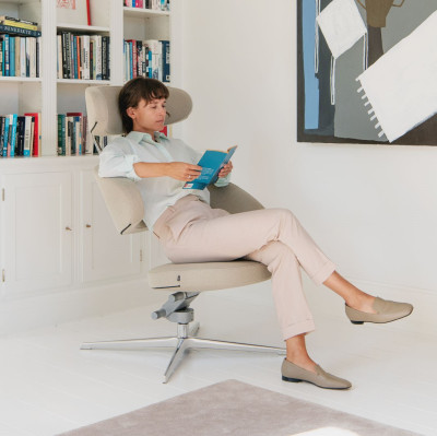 Fotel ergonomiczny Peel z podnóżkiem szary Varier
