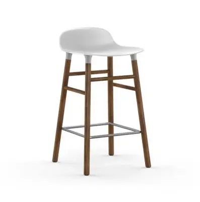 Krzesło Barowe Form Podstawa Orzech Białe Normann Copenhagen