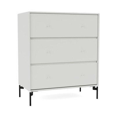 Noste severskou komodu Montana