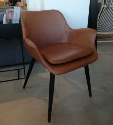 Krzesło Alarico z podłokietnikiem brązowe