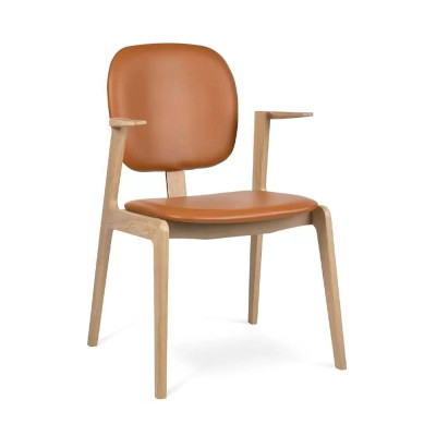 Krzesło Maron podłokietnikiem jasny dąb koniakowa skóra