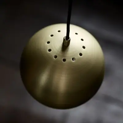 LAMPA WISZĄCA BALL ANTYCZNY MOSIĄDZ 18 CM FRANDSEN