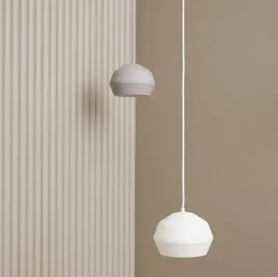 LAMPA WISZĄCA EDGE CZARNA PHOLC