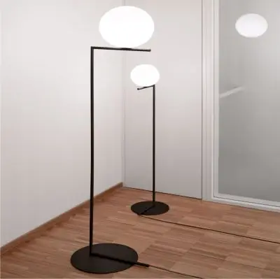 Lampa podłogowa Ic F2 czarna Flos