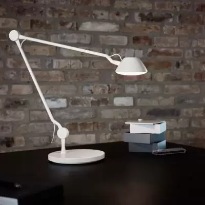 Stolní lampa AQ01 bílá Fritz Hansen