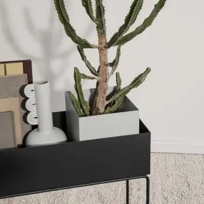 Pojemnik wysoki do doniczek Plant Box jasnoszary FERM LIVING