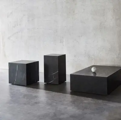 STOLIK KAWOWY PLINTH CUBIC CZARNY Audo Copenhagen