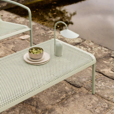 Stolik ogrodowy Dapple 114 cm jasnozielony Ferm Living