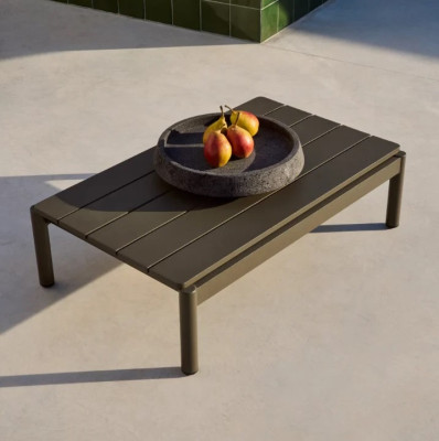 Stolik ogrodowy Sorells 91 cm ciemnozielony kave home