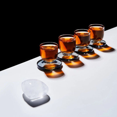 Zestaw kieliszków do shotów Puck 4 szt. Tom Dixon