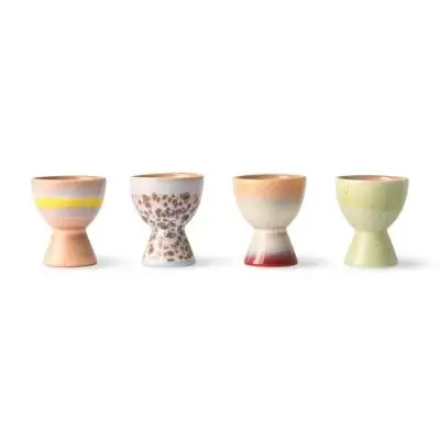 Zestaw 4 ceramicznych podstawek do jajek 70s HKliving
