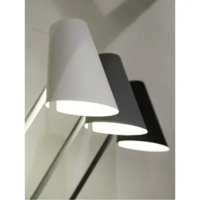 LAMPA PODŁOGOWA CARDIFF CZARNA  IT S ABOUT ROMI