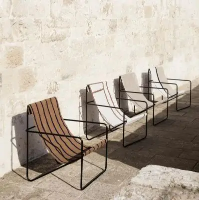 KRZESŁO DESERT stripes Z CZARNĄ RAMĄ FERM LIVING