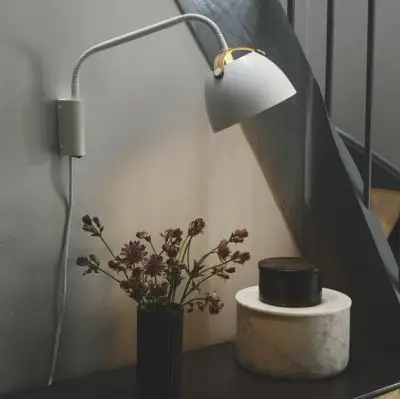 LAMPA ŚCIENNA HORTEN BIAŁA