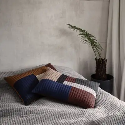 Poduszka Shay Quilt 50x50 cm musztardowa FERM LIVING