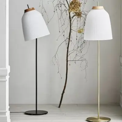 Lampa podłogowa Campa czarna Bolia