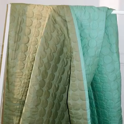 Narzuta Mega Dot 260x260 cm oliwka HAY