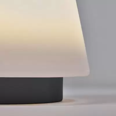 Lampa stołowa Katia z czarnym wykończeniem