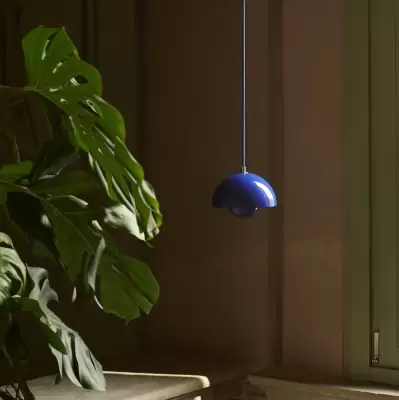 Lampa wisząca Flowerpot VP10 kobaltowy niebieski Andtradition