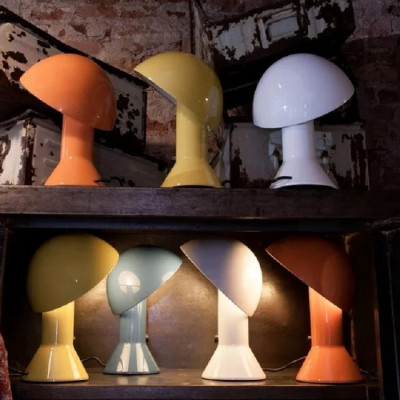 Lampa stołowa Elmetto czarna Martinelli Luce