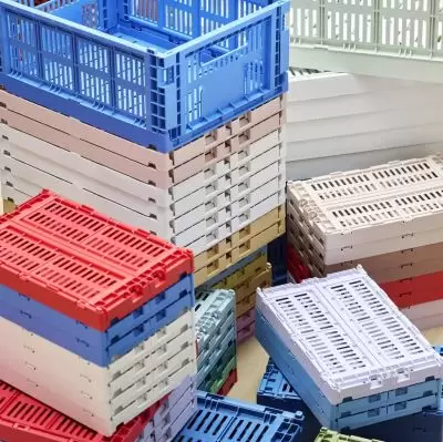 COLOR CRATE box large broken white HAY