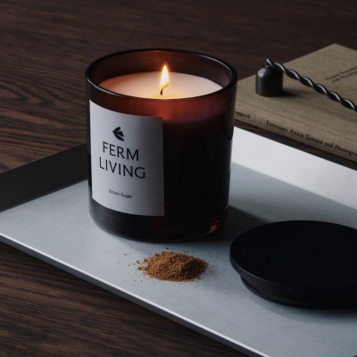 Vůně svíčka Vito Dark Grape 1,47 kg Ferm Living