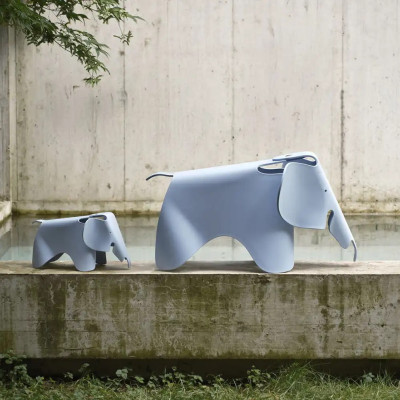 Figura dekoracyjna Eames Elephan RE błękitna Vitra