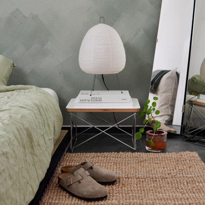 LTR příležitostný stolek – bílá deska HPL – nerezová podnož Vitra