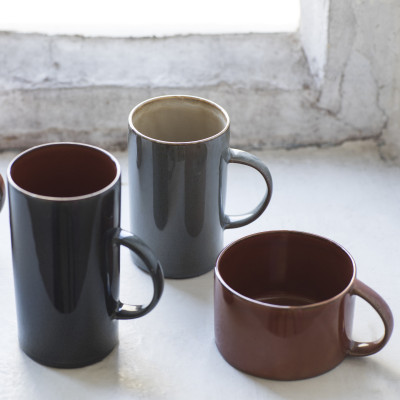 Terres de Reves Kaffeebecher braun und schwarz Serax