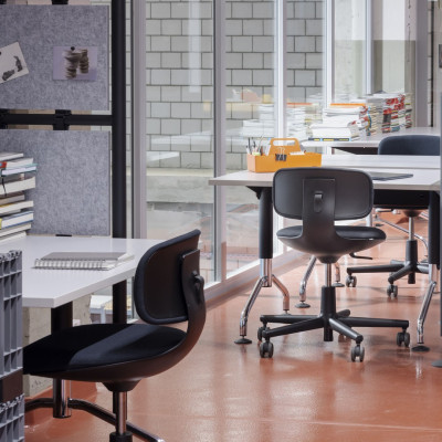 Krzesło biurowe Rookie tkanina Plano Nero - podstawa czarna Vitra