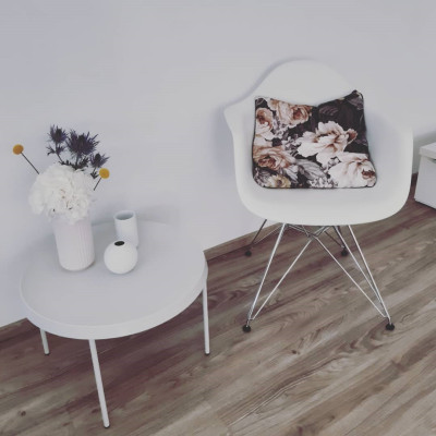 Krzesło Eames Plastic Chairs RE DAR białe - chromowana podstawa Vitra