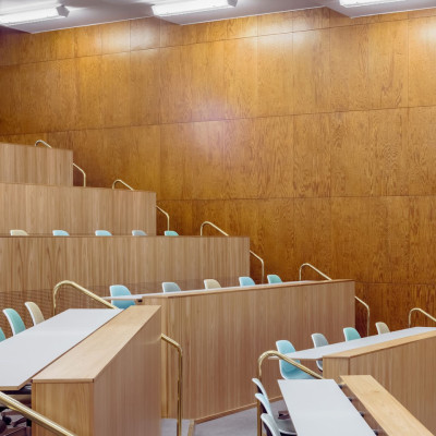 Krzesło biurowe Eames Plastic PSCC różowe Vitra