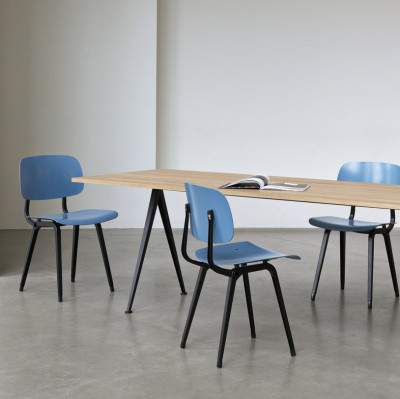 Revolt Blue Seat Chair - schwarze Basis HAY