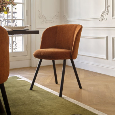 Postranní křeslo Mikado tmavý dub – Iroko Cognac Vitra