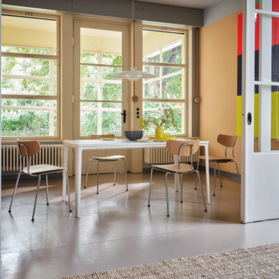 Krzesło Moca naturalny dąb - podstawa chromowana Vitra